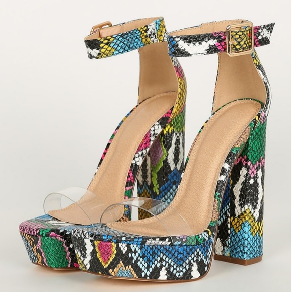 Last Size 8.5  🖤Show Stopper - Snake

Multi Heel - Picture 3 of 8